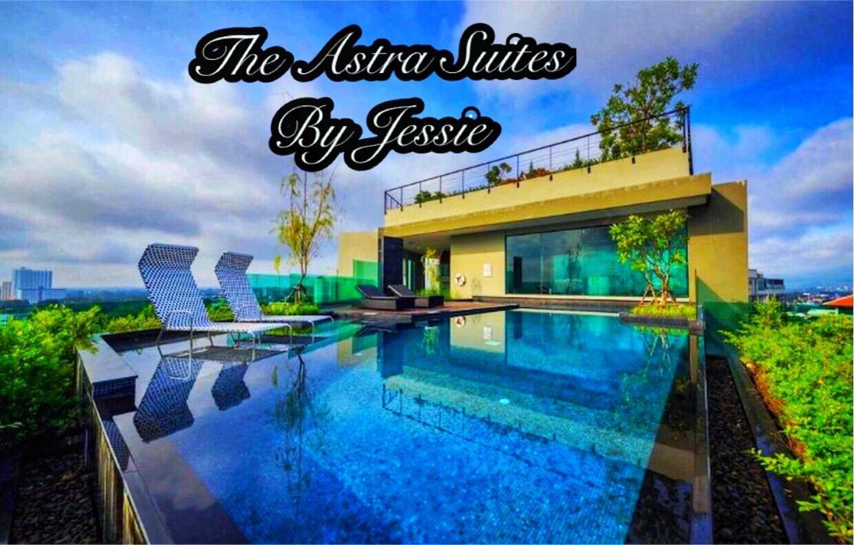 The Astra Suites Чиангмай Екстериор снимка