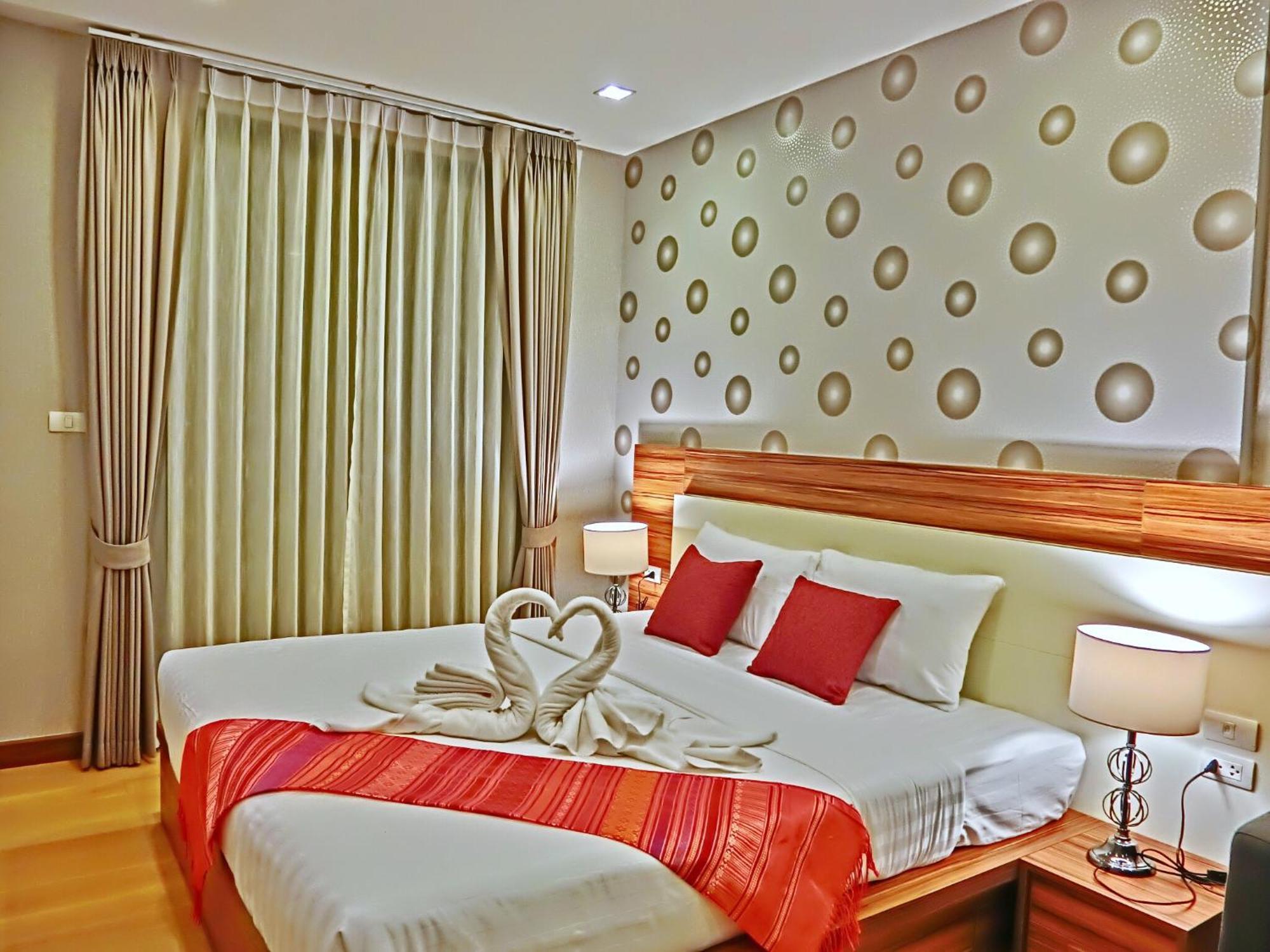 The Astra Suites Чиангмай Екстериор снимка