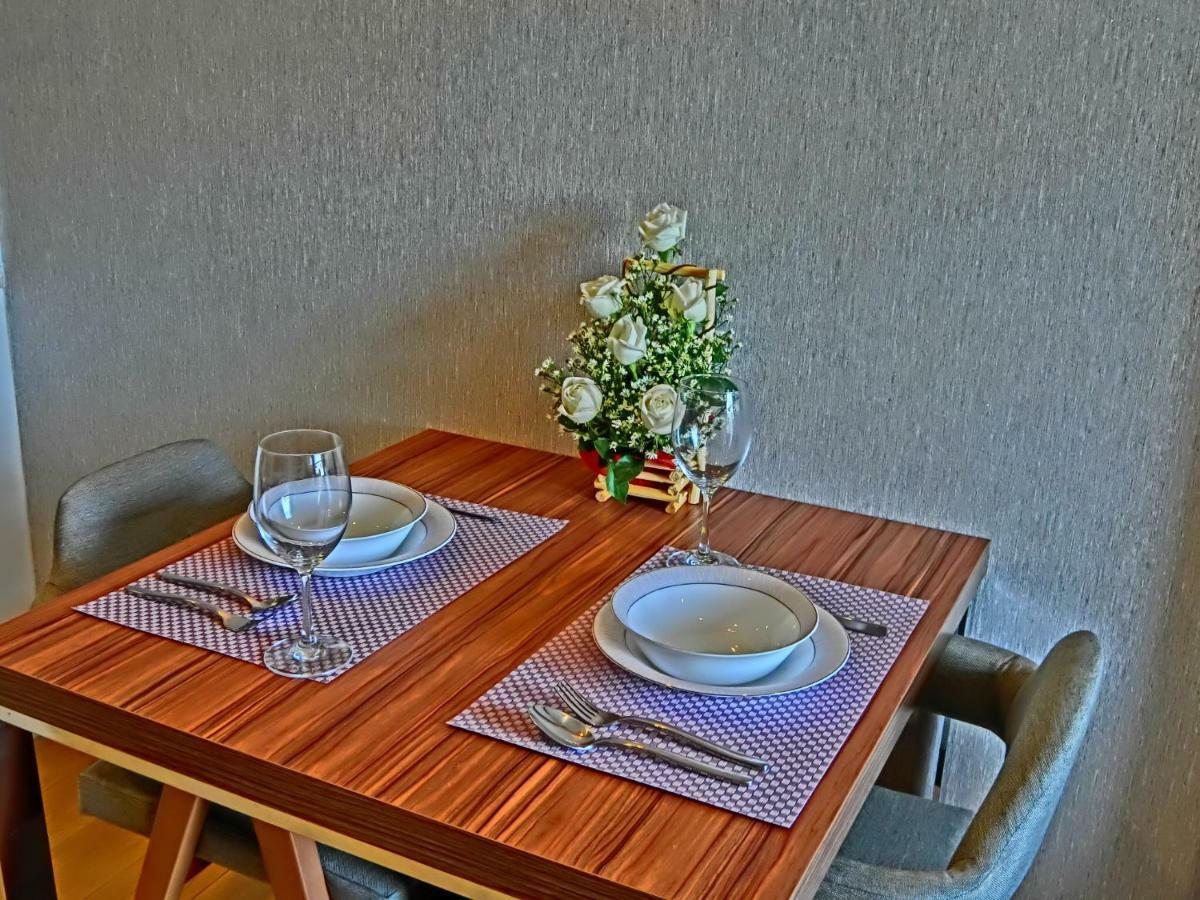The Astra Suites Чиангмай Екстериор снимка
