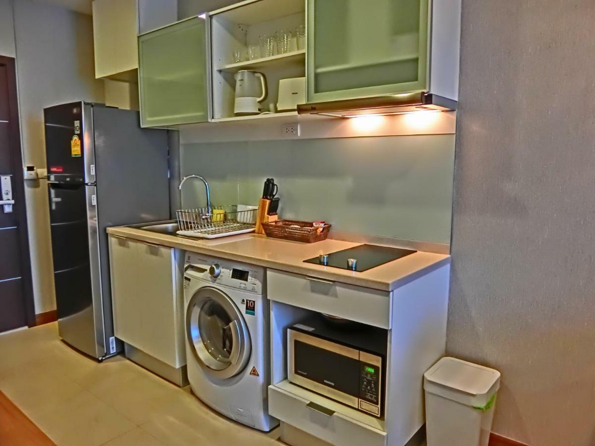 The Astra Suites Чиангмай Екстериор снимка